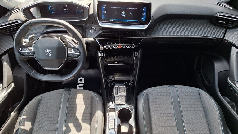 2022 Peugeot 2008 — fotografija 4