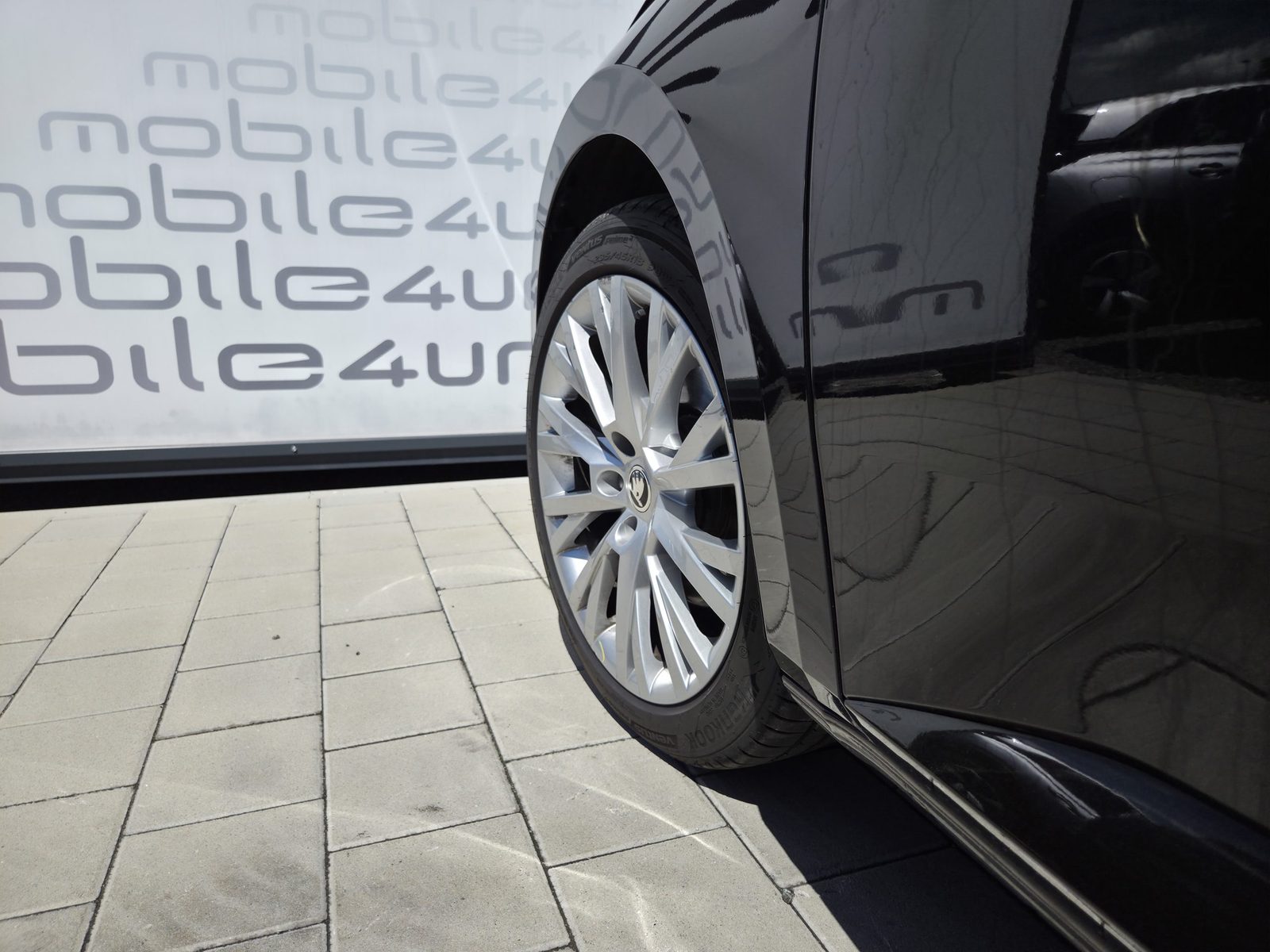 2023 Škoda Superb — fotografija 5