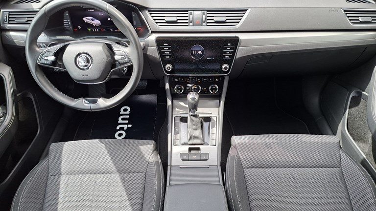 2021 Škoda Superb — fotografija 4