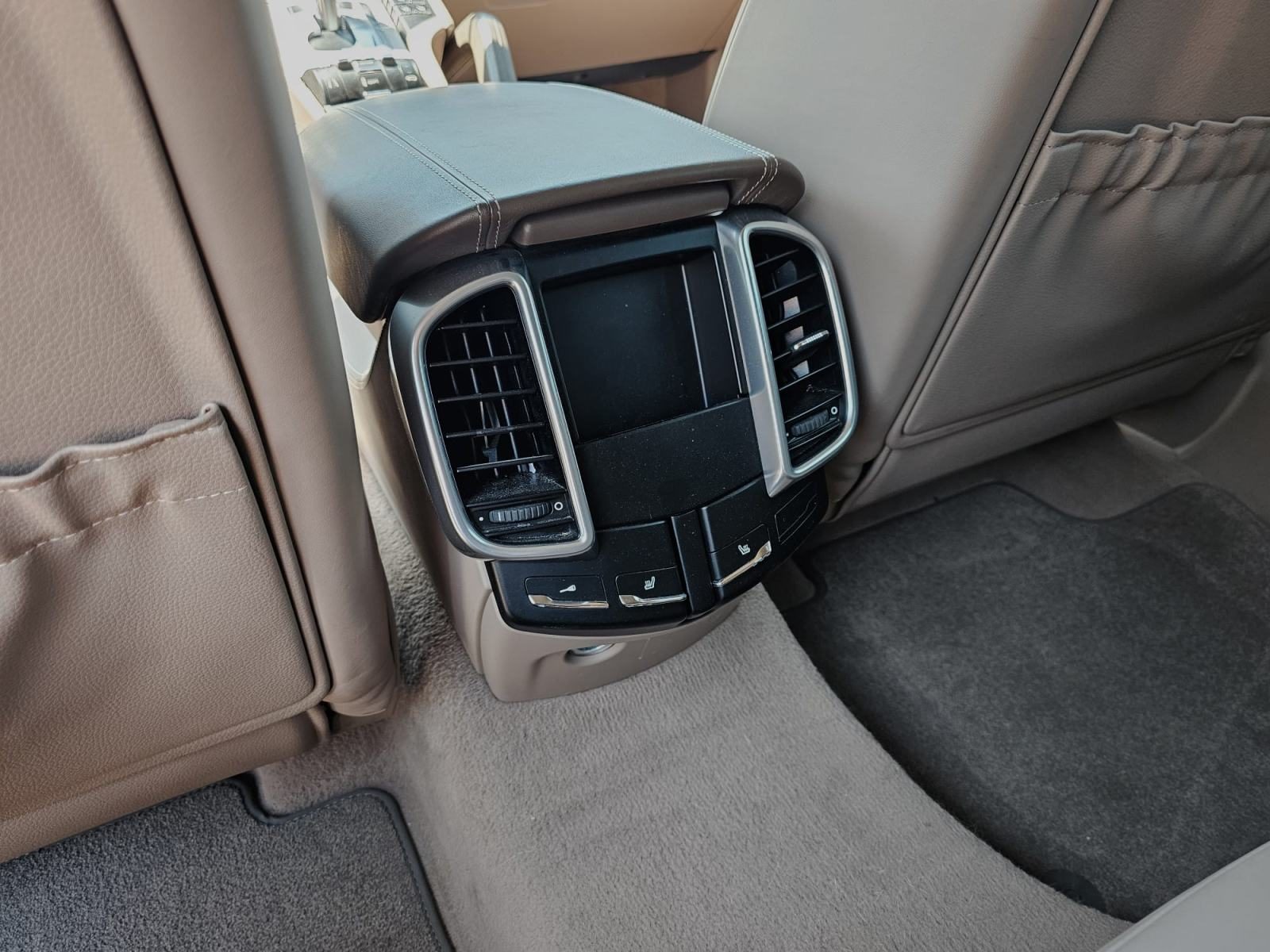 2011 Porsche Cayenne — fotografija 18