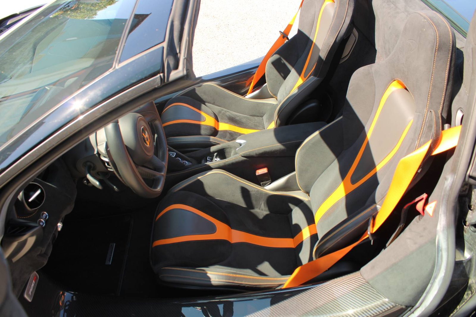 2020 McLaren 720S — fotografija 10