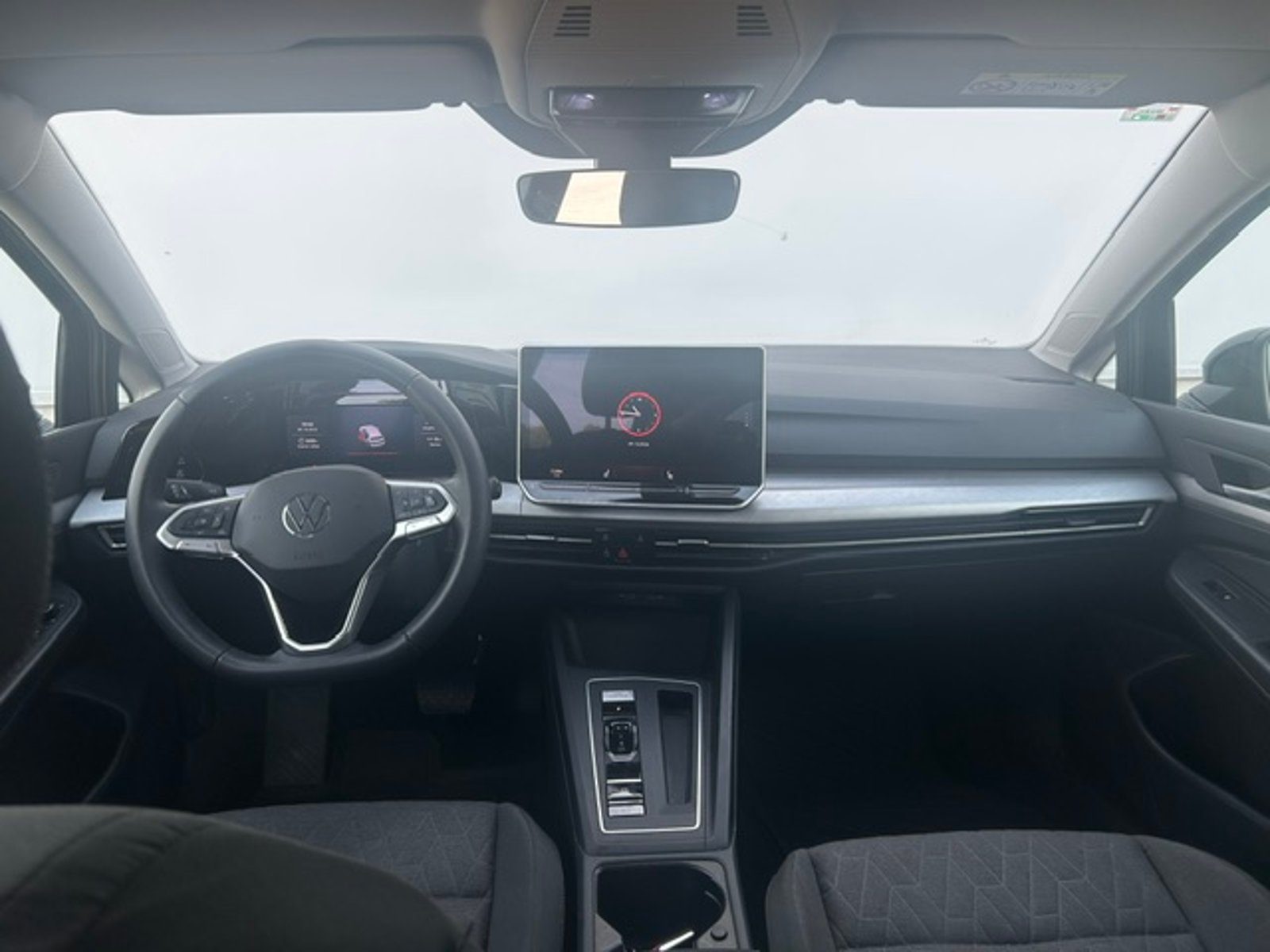 2026 Volkswagen Golf — fotografija 8