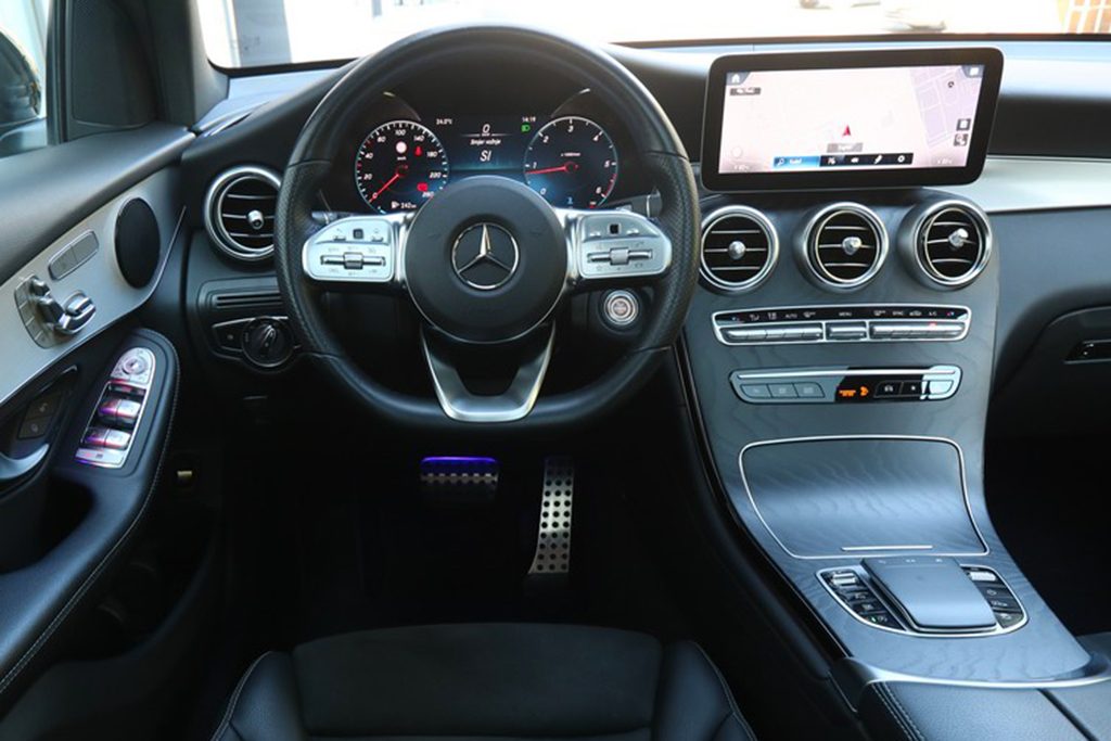 2022 Mercedes-Benz GLC AMG Line — fotografija 11