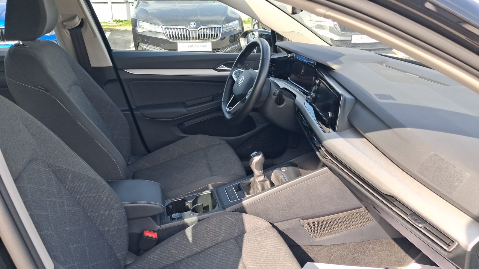 2024 Volkswagen Golf — fotografija 9