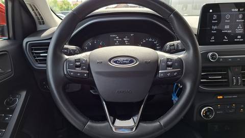 2022 Ford Focus — sličica 17