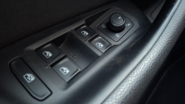 2021 Volkswagen Passat — fotografija 26