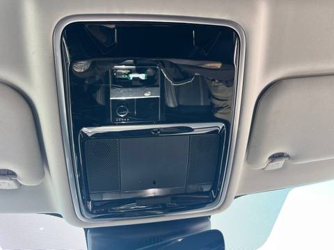 2018 Land Rover Range Rover Velar — sličica 25