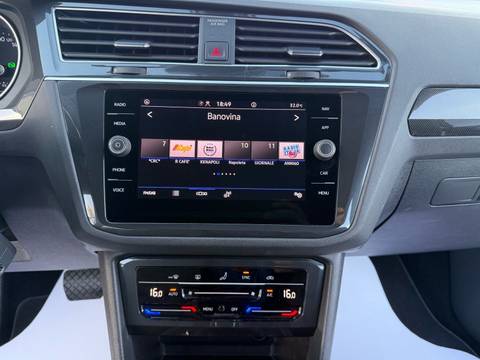 2021 Volkswagen Tiguan — sličica 17