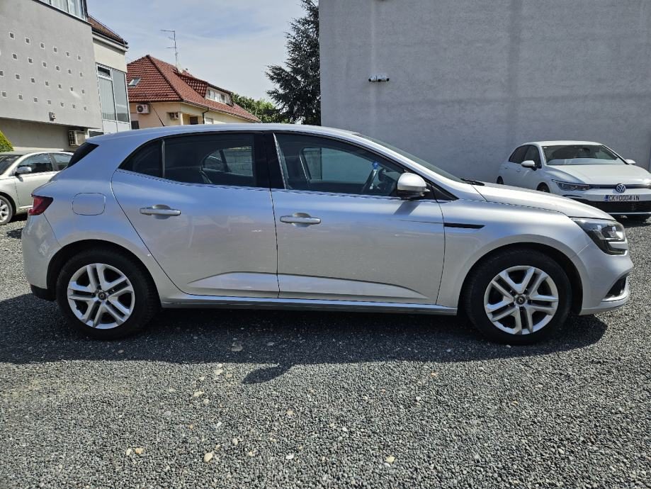 2018 Renault Megane — fotografija 4