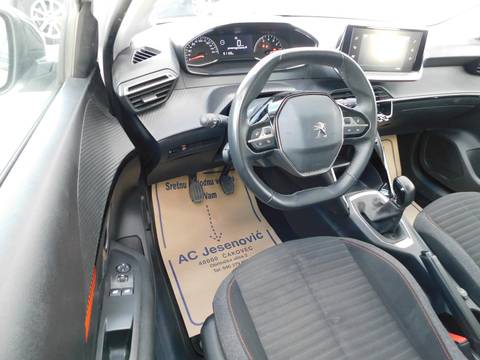 2022 Peugeot 208 — sličica 8