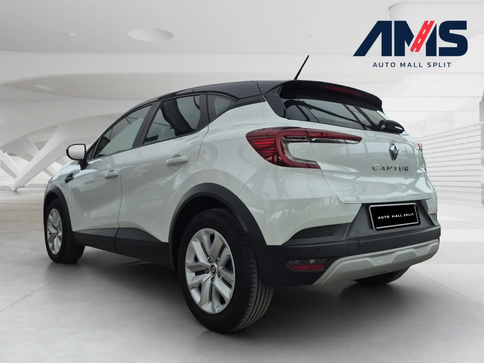 2023 Renault Captur — fotografija 3