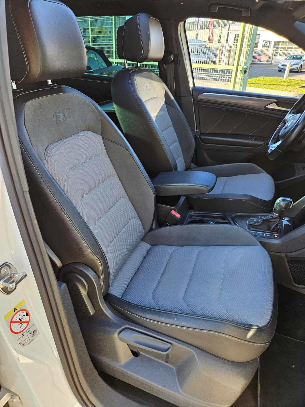 2018 Volkswagen Tiguan R-Line — fotografija 27