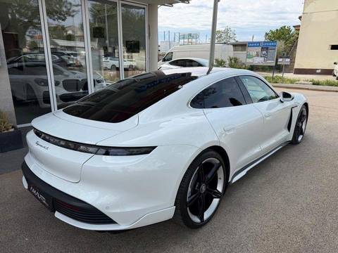 2020 Porsche Taycan — sličica 4