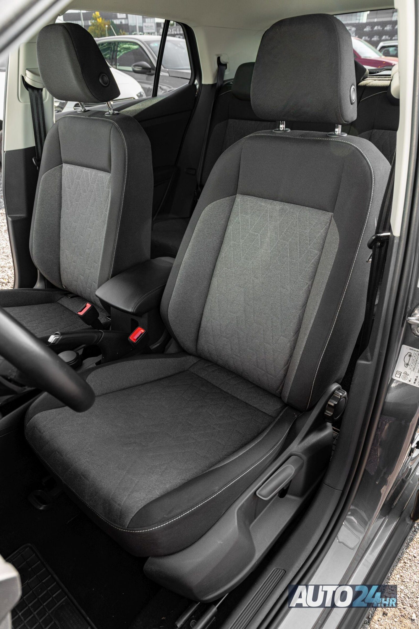 2025 Volkswagen T-Cross Life Plus — fotografija 8