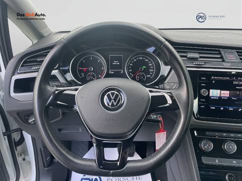 2021 Volkswagen Touran — sličica 14