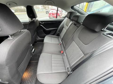 2019 Škoda Octavia — sličica 11