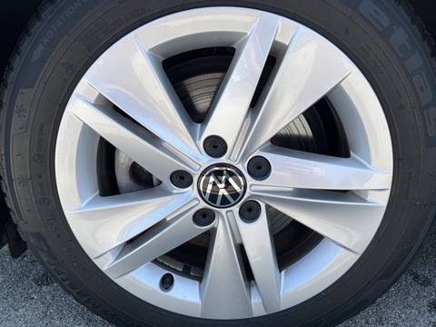 2024 Volkswagen Golf — sličica 15