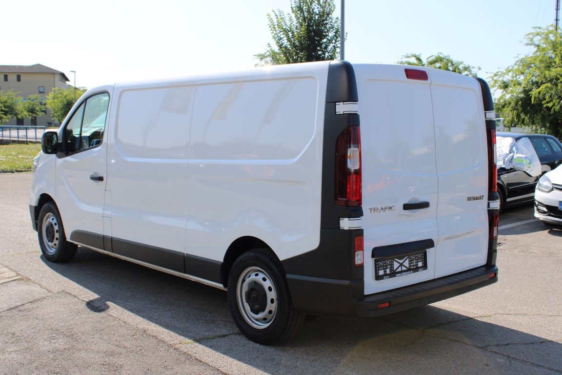 2023 Renault Trafic — fotografija 4