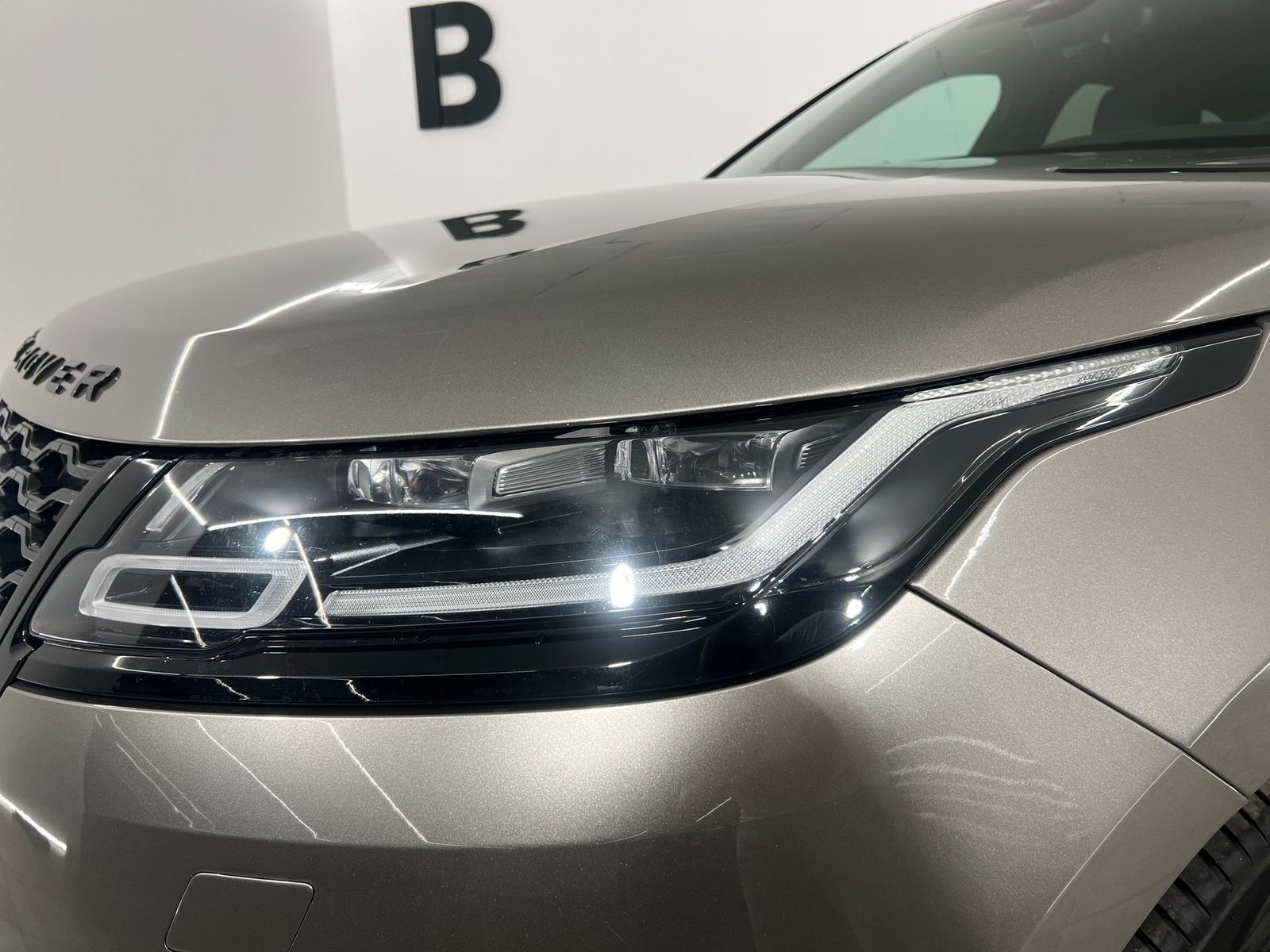 2021 Land Rover Range Rover Velar — fotografija 10