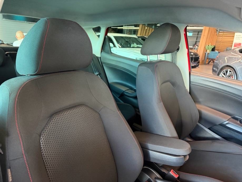 2016 Seat Ibiza — fotografija 23