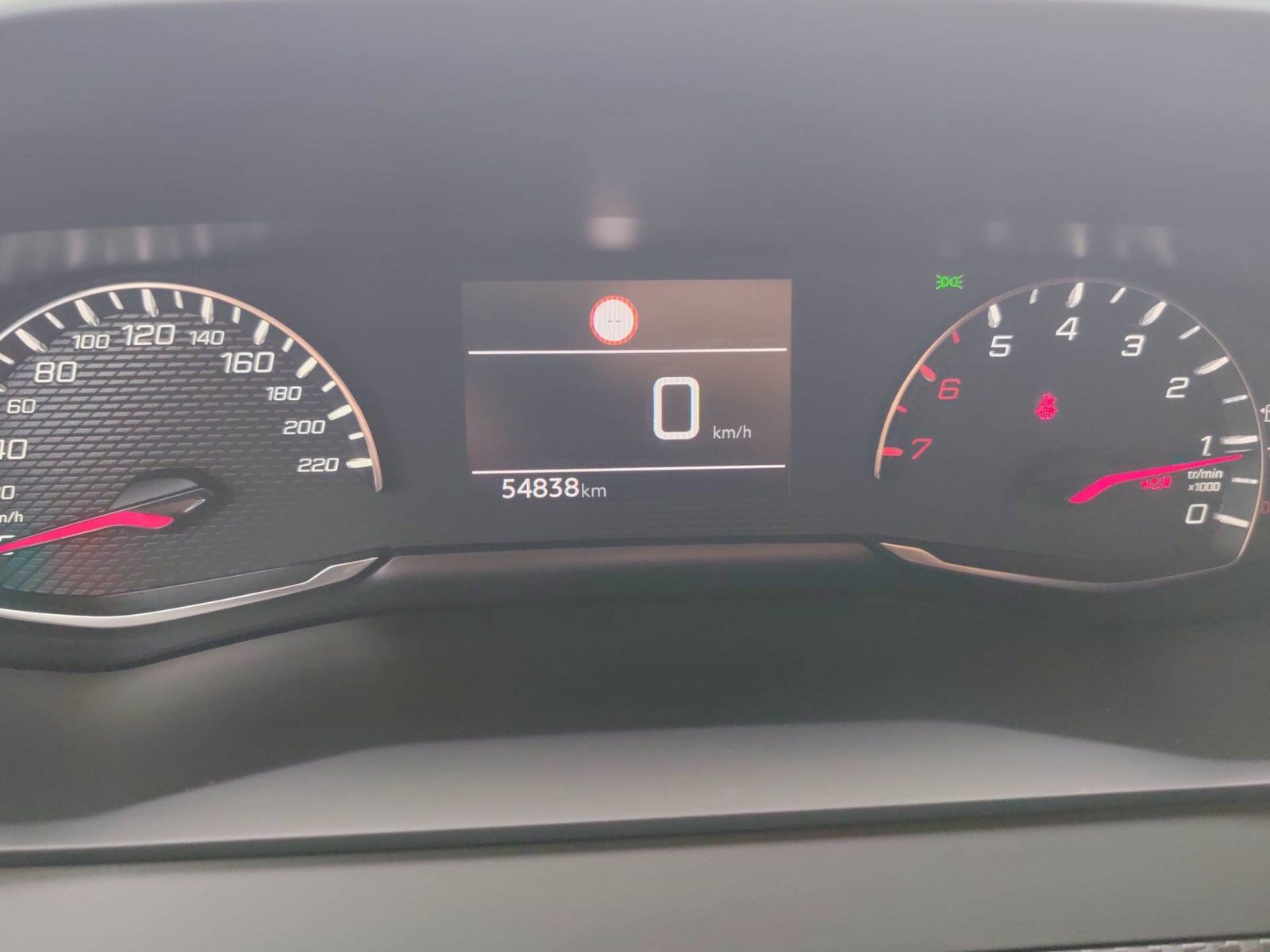 2023 Peugeot 2008 — fotografija 16