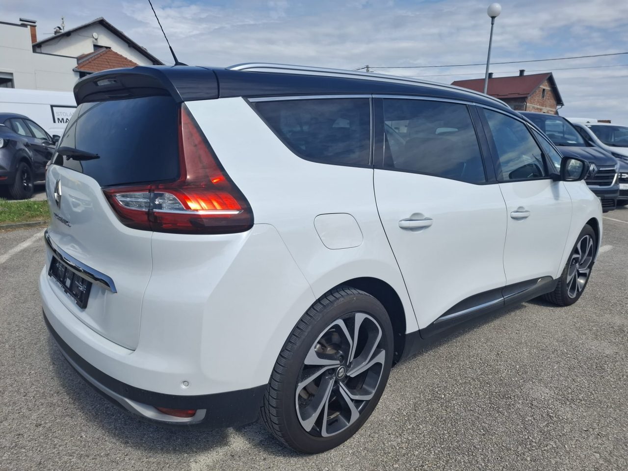 2017 Renault Scenic — fotografija 7
