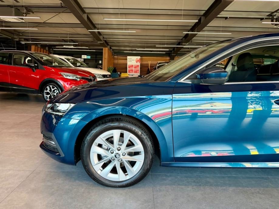 2021 Škoda Octavia — fotografija 11