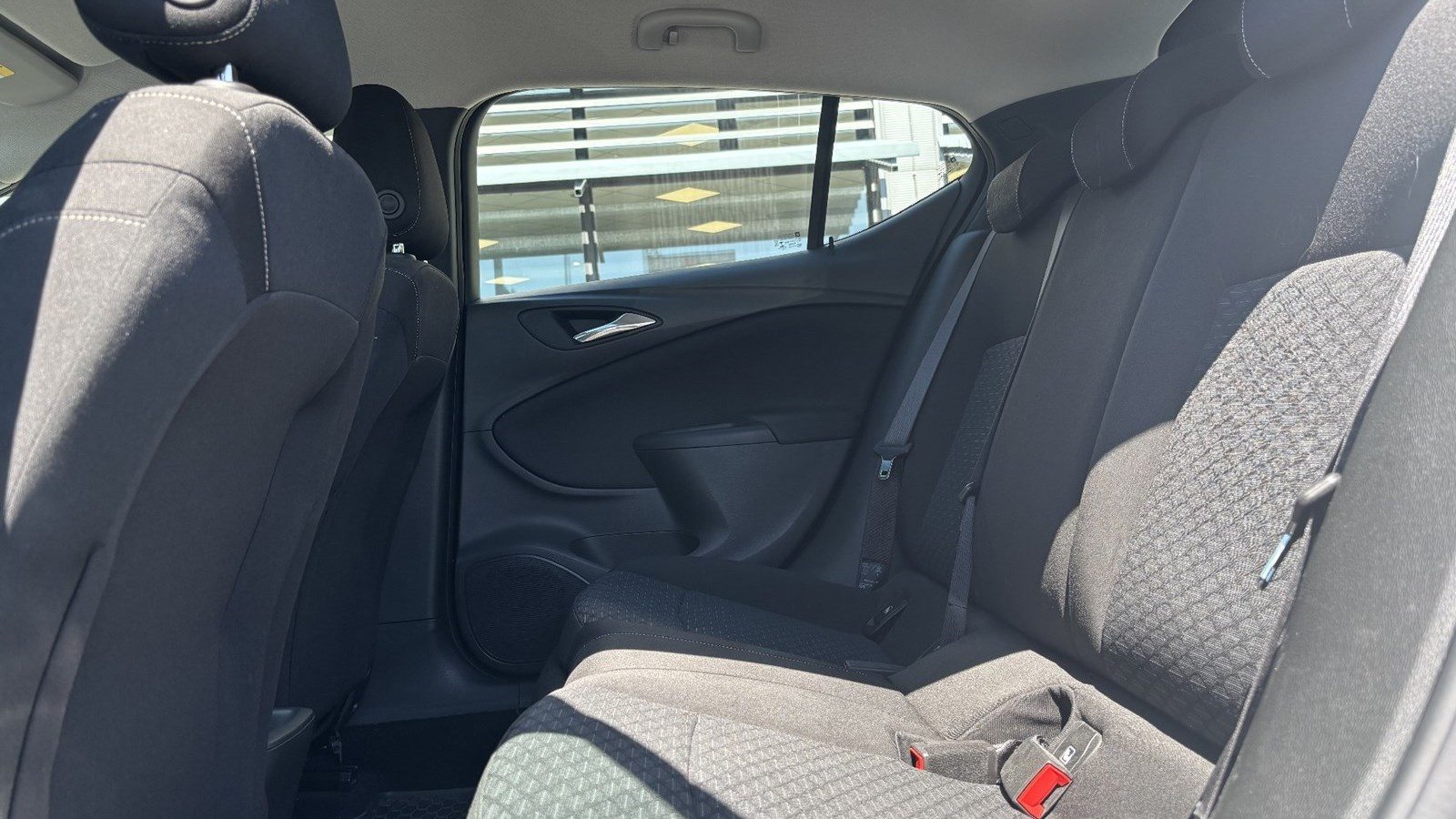 2021 Opel Astra — fotografija 8