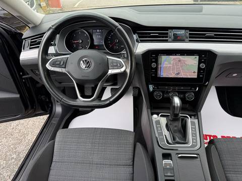 2020 Volkswagen Passat — sličica 11