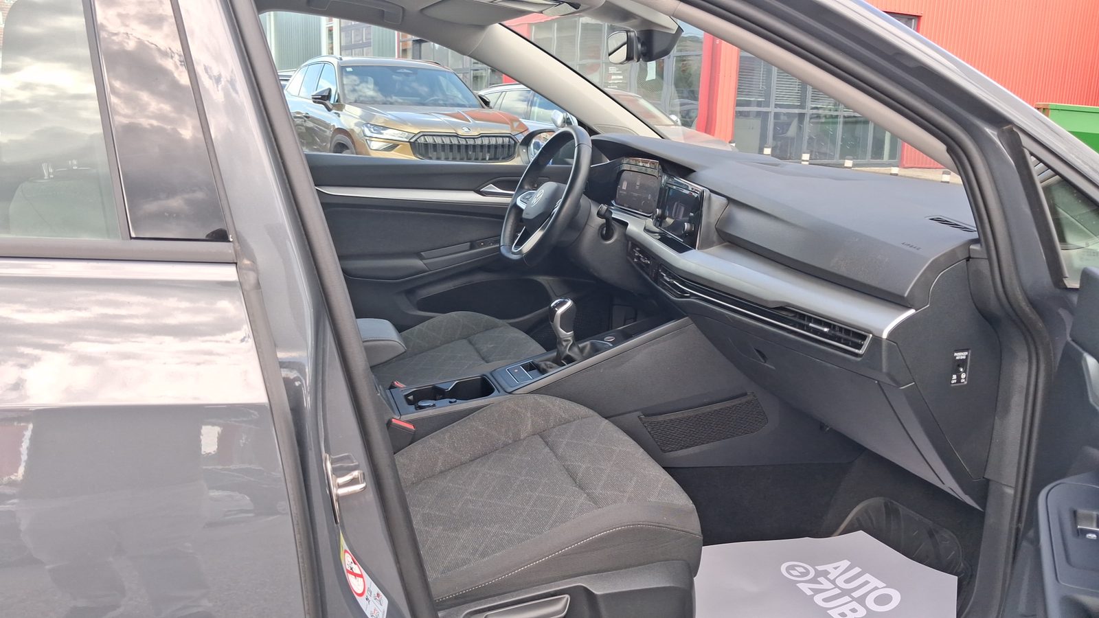 2024 Volkswagen Golf — fotografija 9