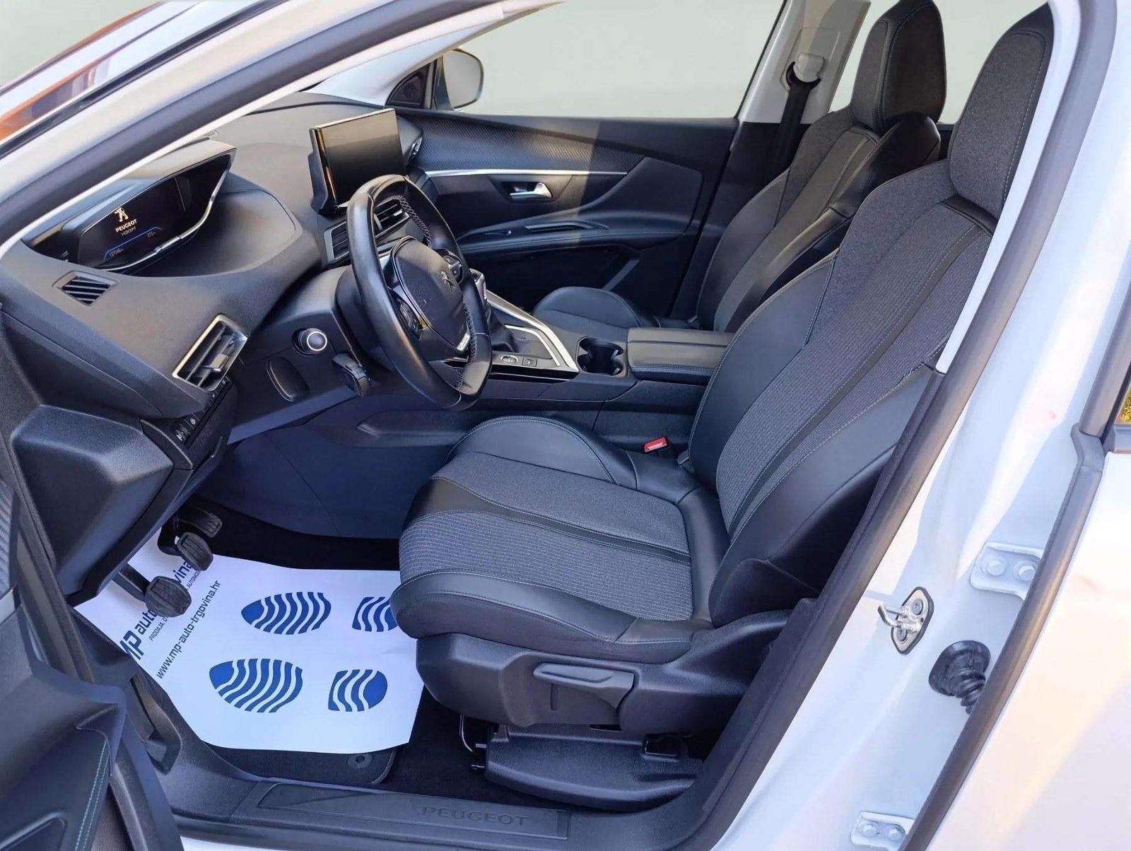 2021 Peugeot 5008 — fotografija 11