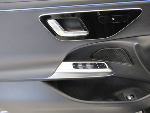 2025 Mercedes-Benz E-klasa Avantgarde — sličica 16