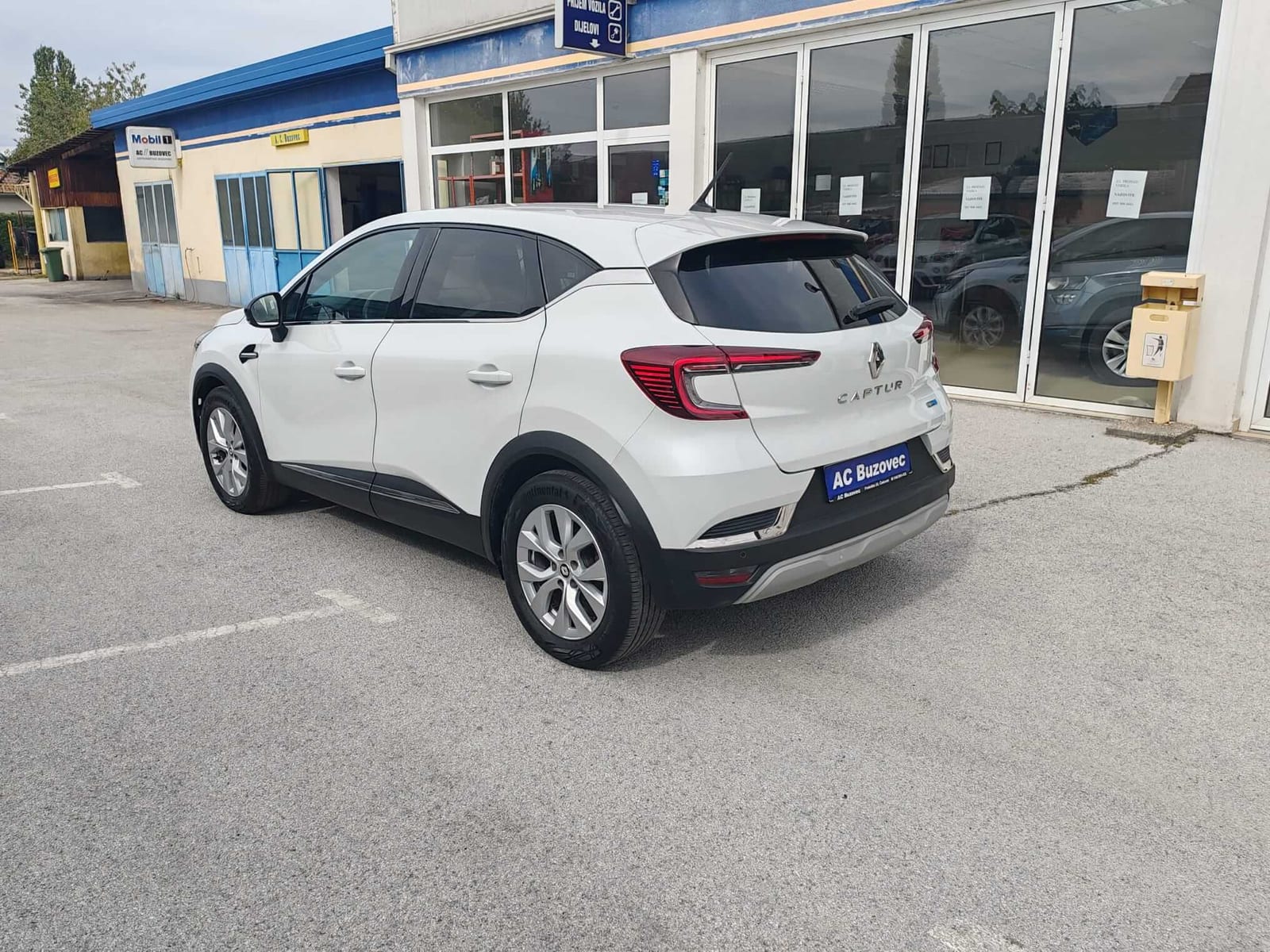 2022 Renault Captur — fotografija 13