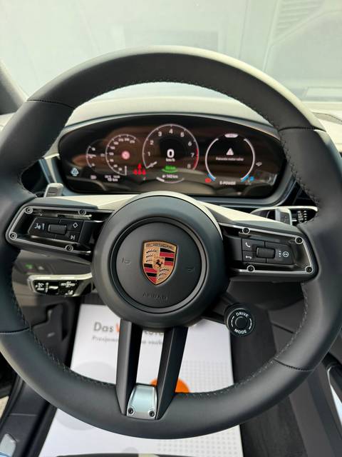 2026 Porsche Cayenne — sličica 14