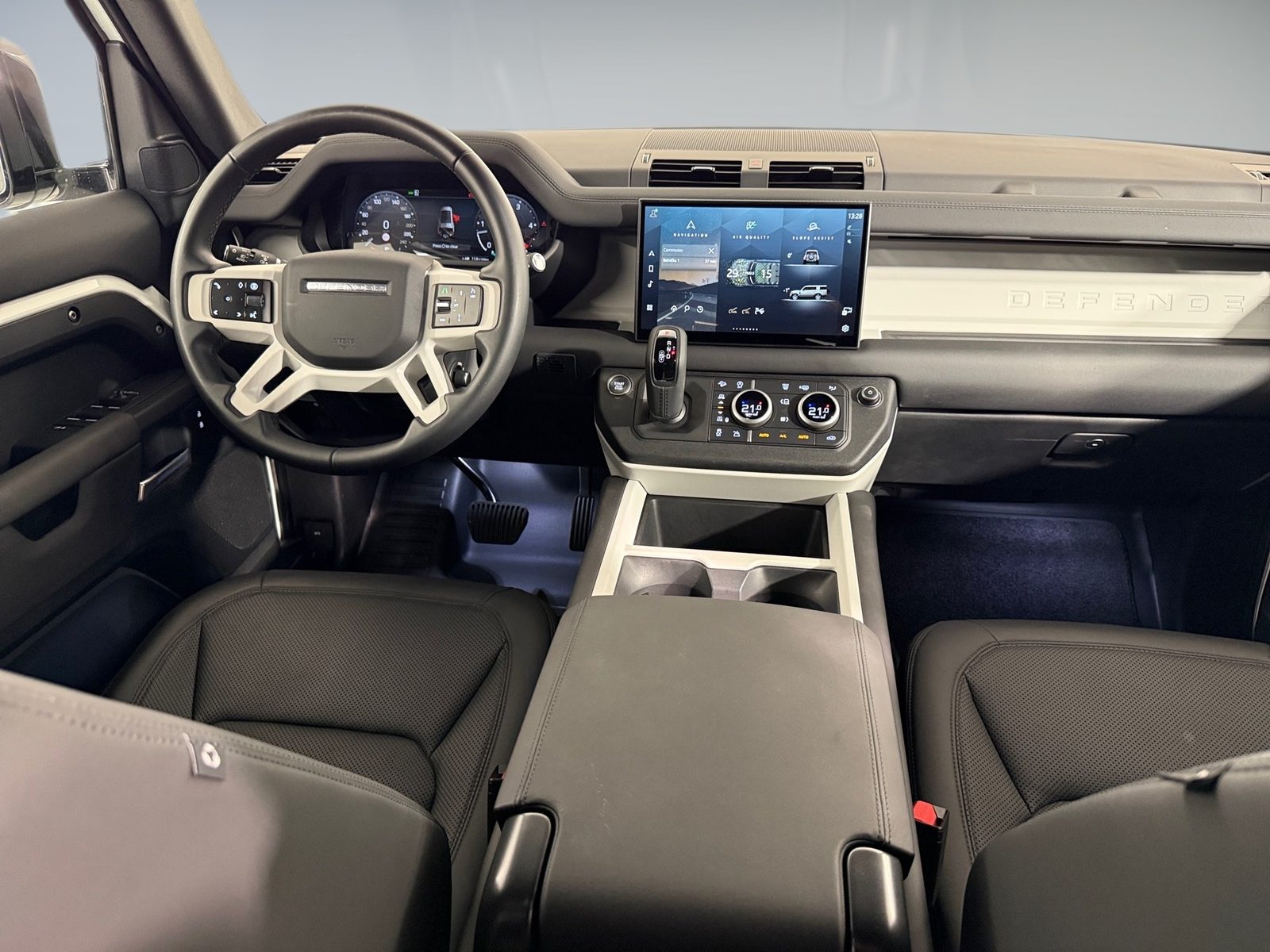 2024 Land Rover Defender — fotografija 21