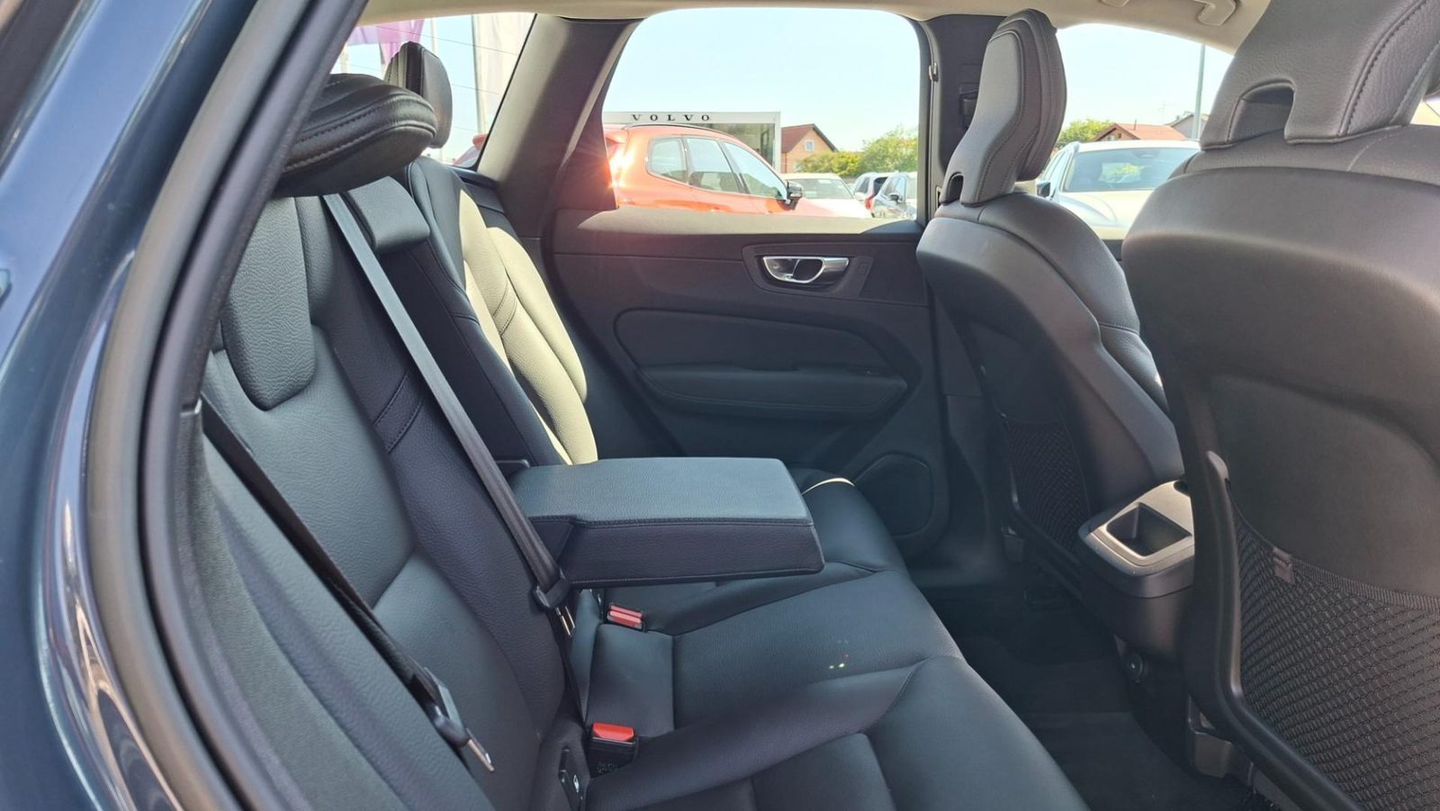 2022 Volvo XC60 — fotografija 6
