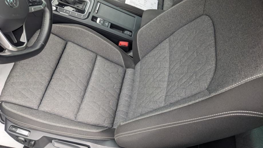 2023 Volkswagen Passat — fotografija 11