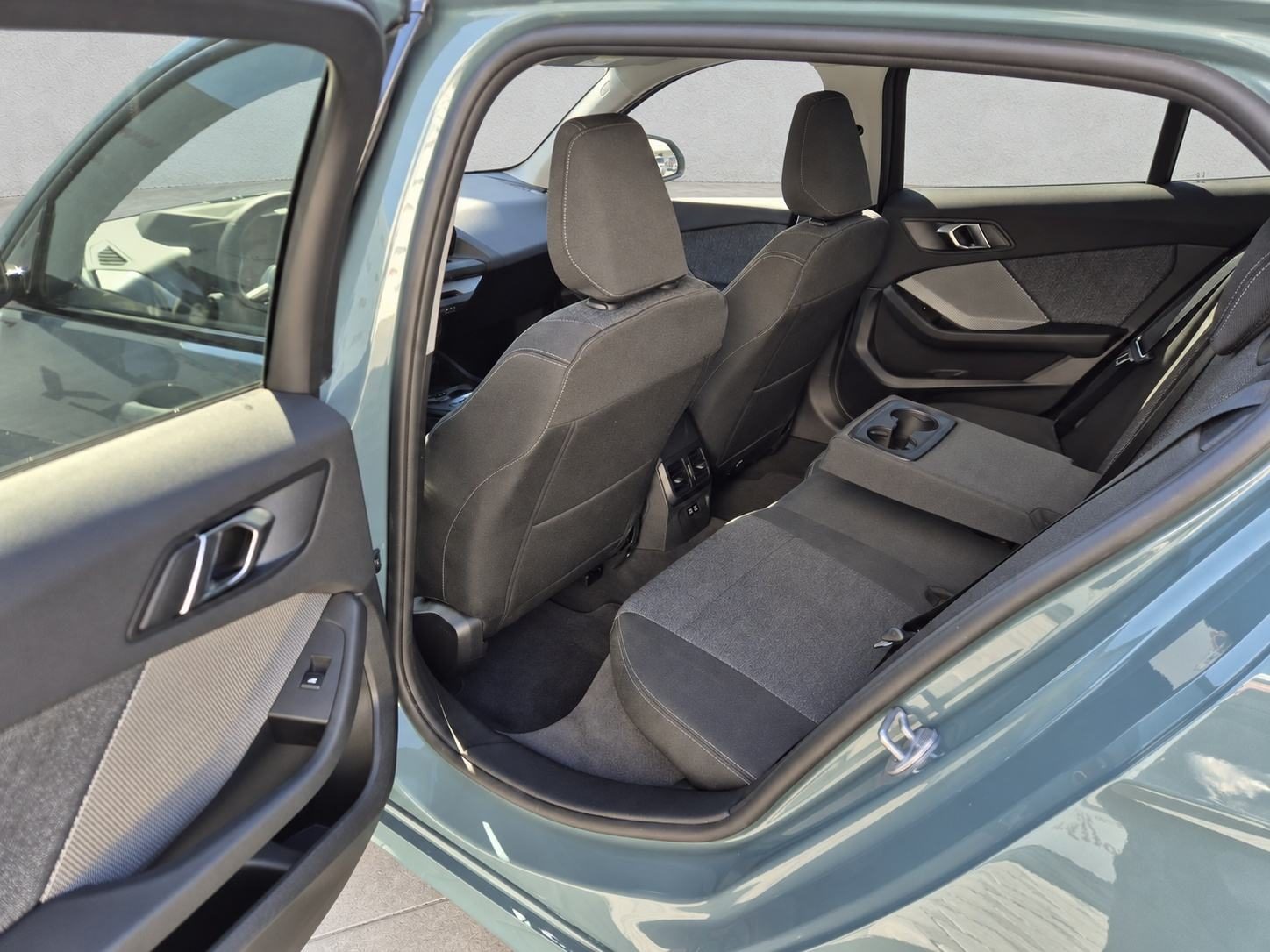 2025 BMW Serija 1 — fotografija 13
