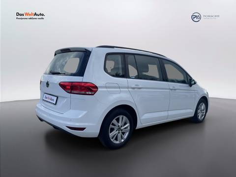 2021 Volkswagen Touran — sličica 8