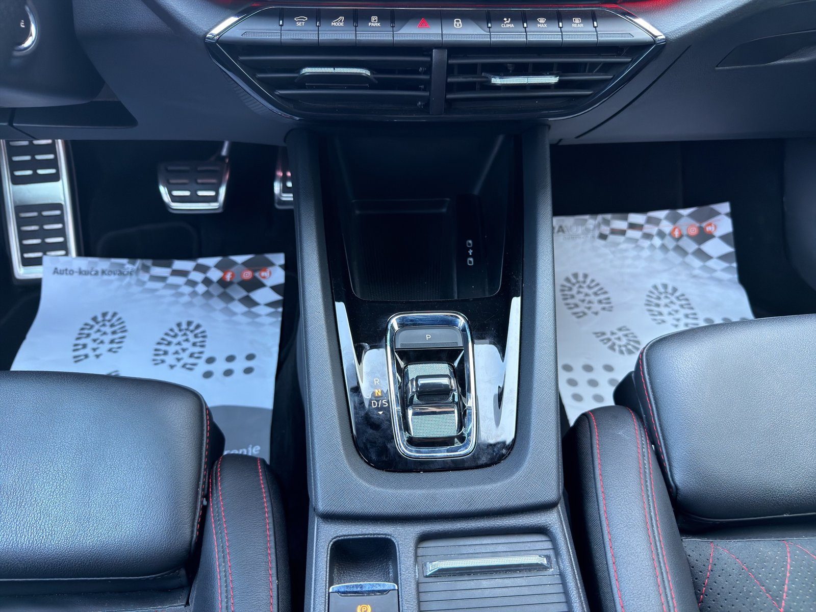2023 Škoda Octavia Combi — fotografija 13