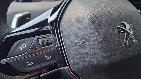 2021 Peugeot 5008 — sličica 19