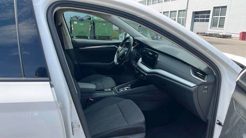 2022 Škoda Octavia Combi — sličica 9