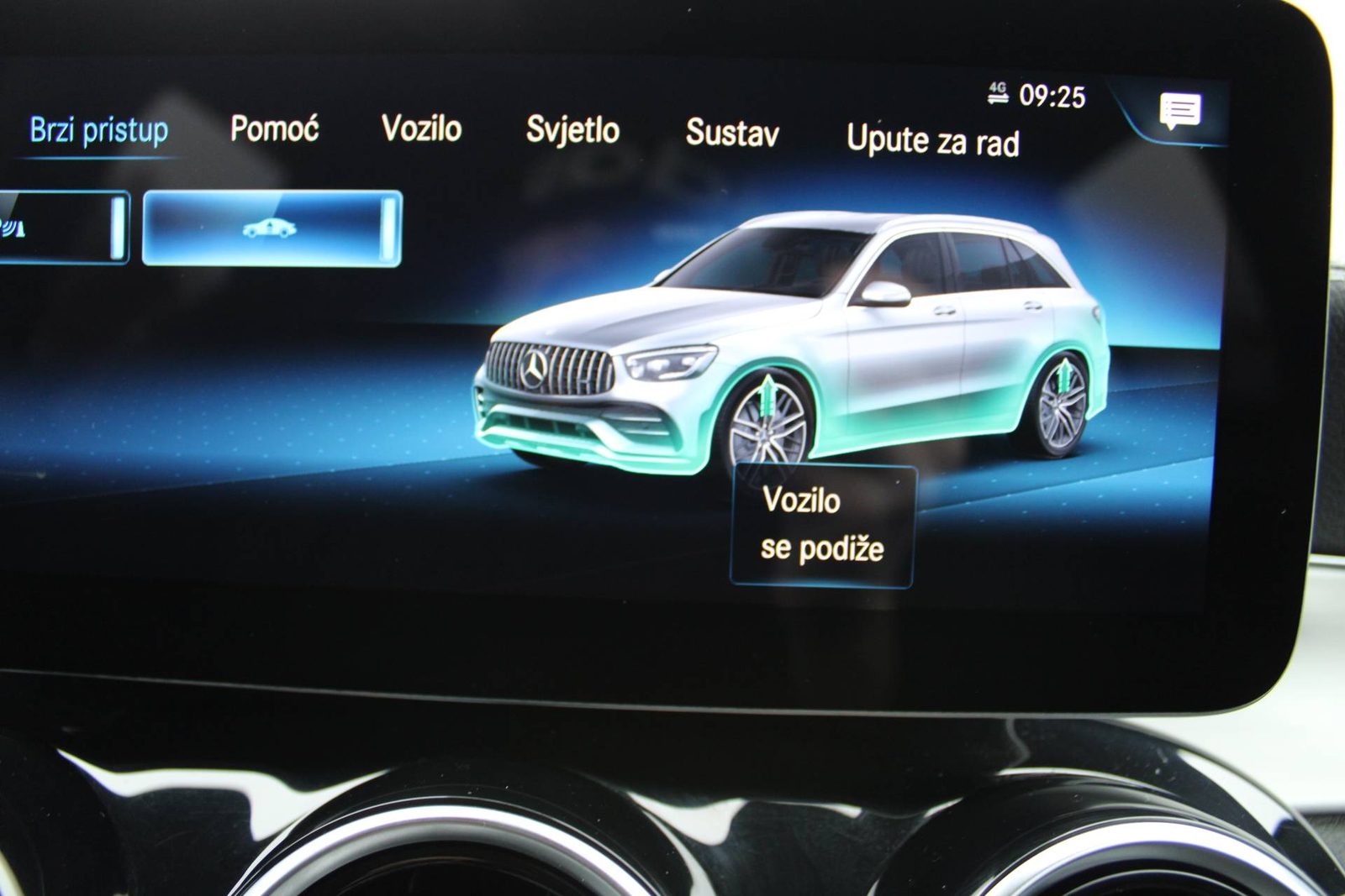 2022 Mercedes-Benz GLC — fotografija 20