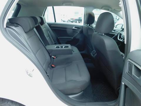 2019 Volkswagen Golf — sličica 16