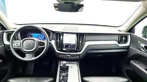 2023 Volvo XC60 — sličica 8