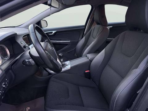 2013 Volvo S60 — sličica 14