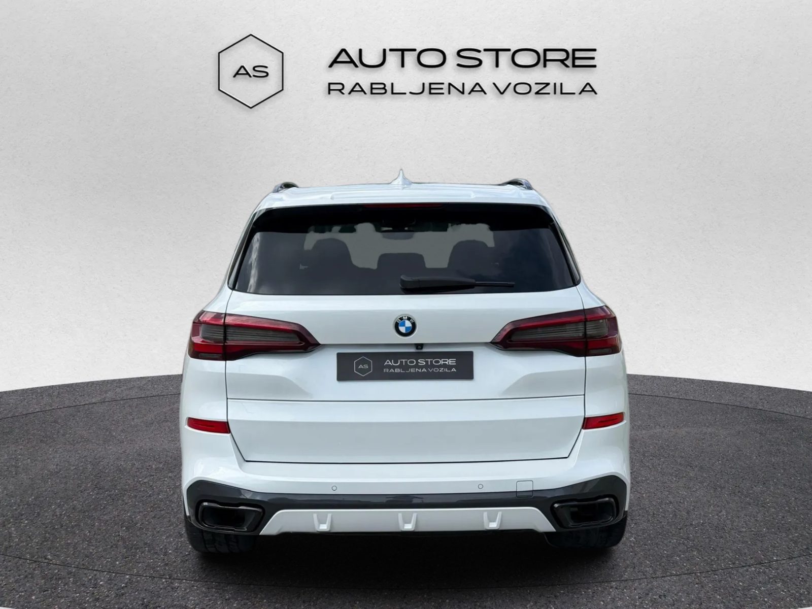 2021 BMW X5 M Sport — fotografija 7