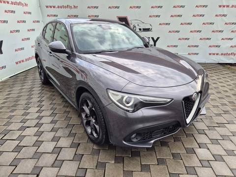 2017 Alfa Romeo Stelvio — sličica 3