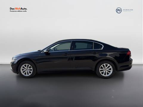 2021 Volkswagen Passat — sličica 8