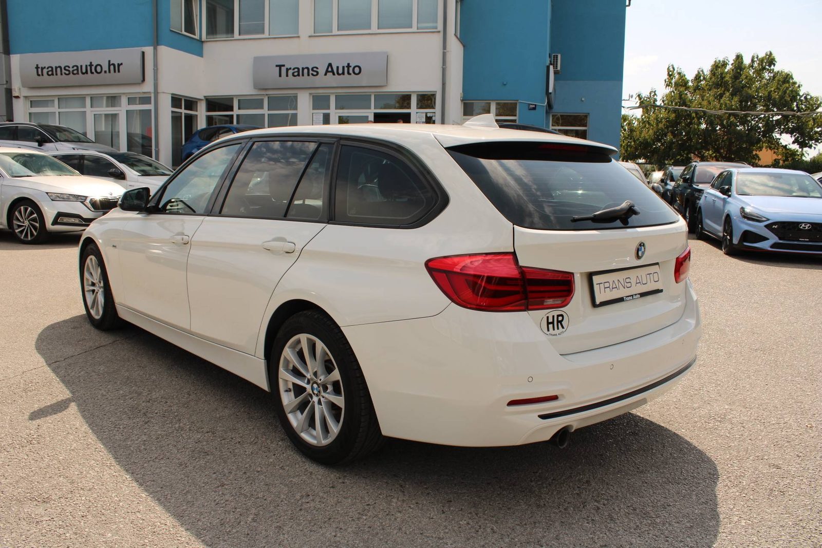 2017 BMW Serija 3 — fotografija 7